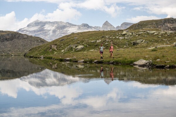Tranter lai da muntogna e ventira alpina