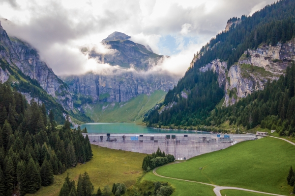 Rund um den Lag da Pigniu in der Surselva