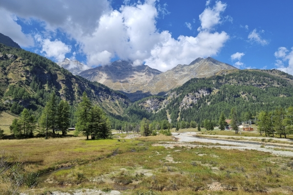 Du Val da Pila à Alp Grüm