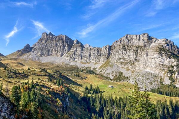 Vers les sources rouges du Parc naturel Diemtigtal