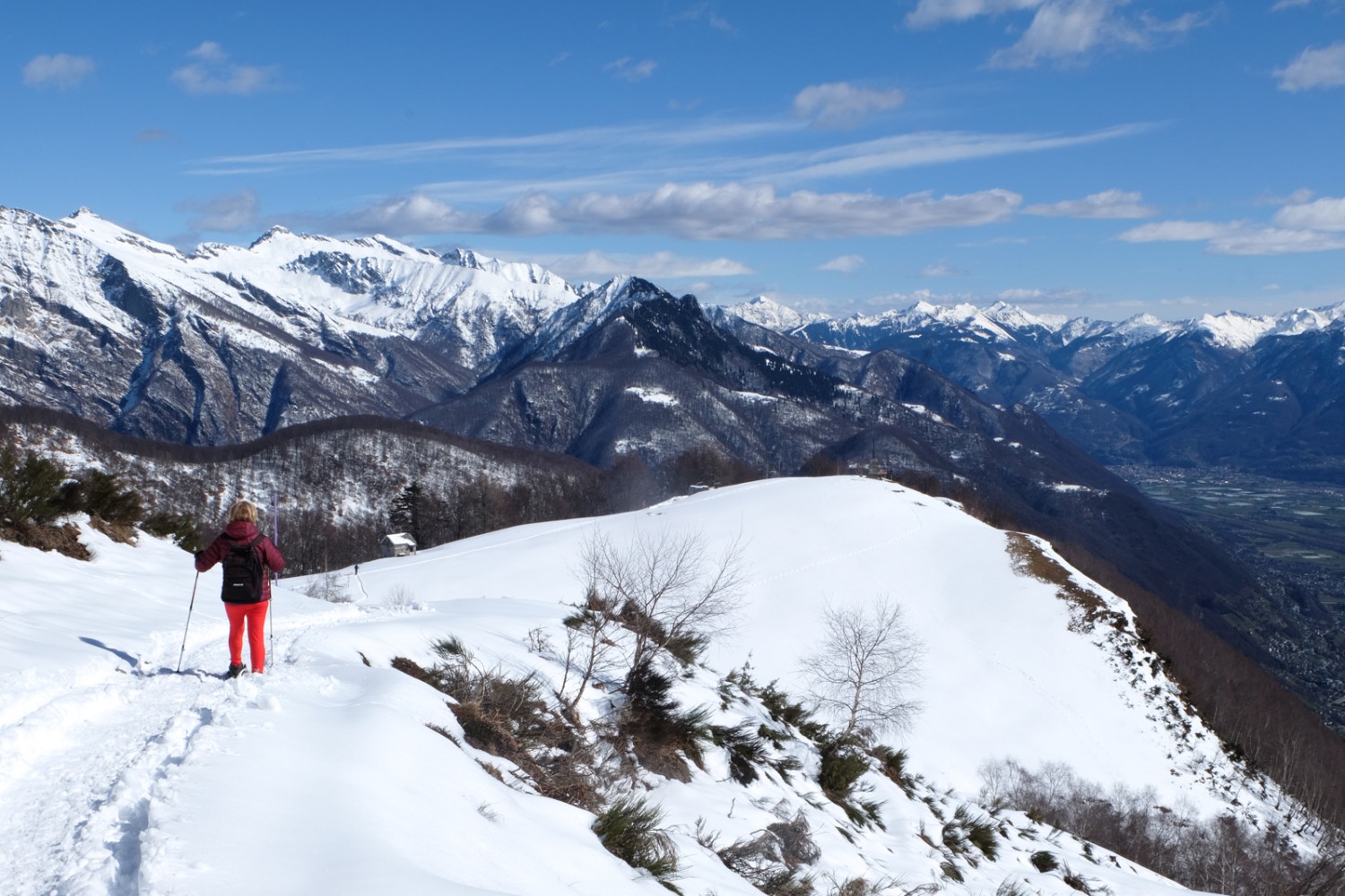Auf dem Weg zur Capanna Lo Stallone mit Blick in die Tessiner Berge. Bilder: Elsbeth Flüeler