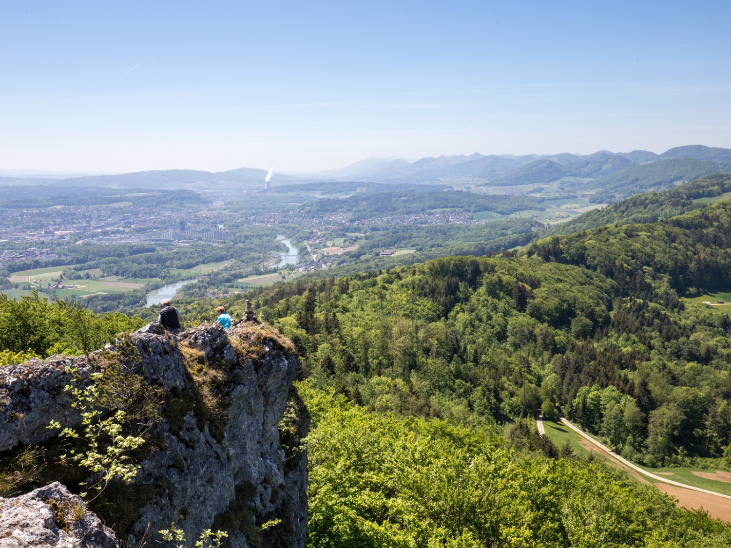 Von der Gisliflue aus hat man die Aussicht von Aarau bis zu den Alpen.  Bild: Daniel Fleuti