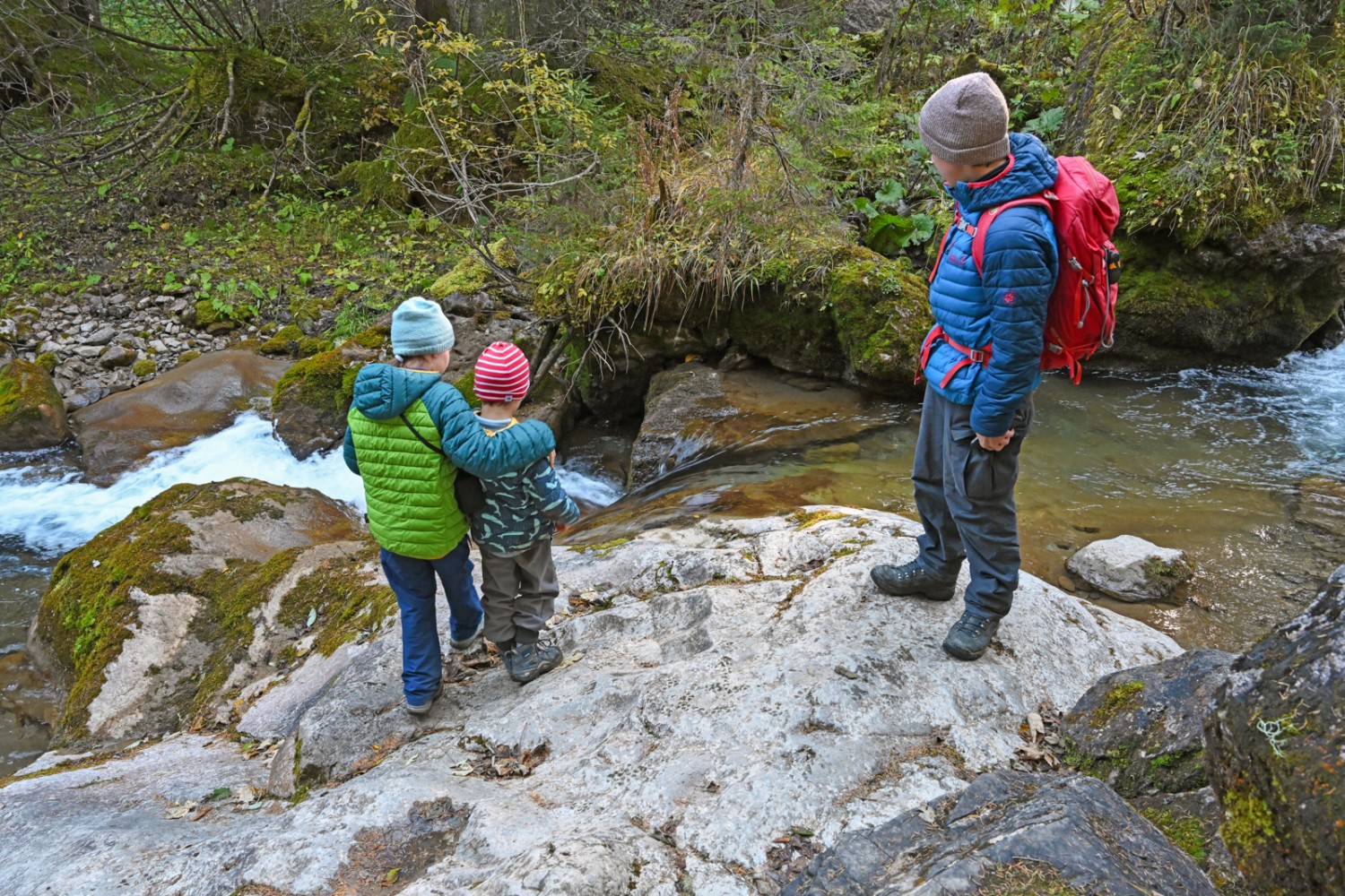 Le chemin suit presque toujours la Vièze. Photo: natur-welten.ch