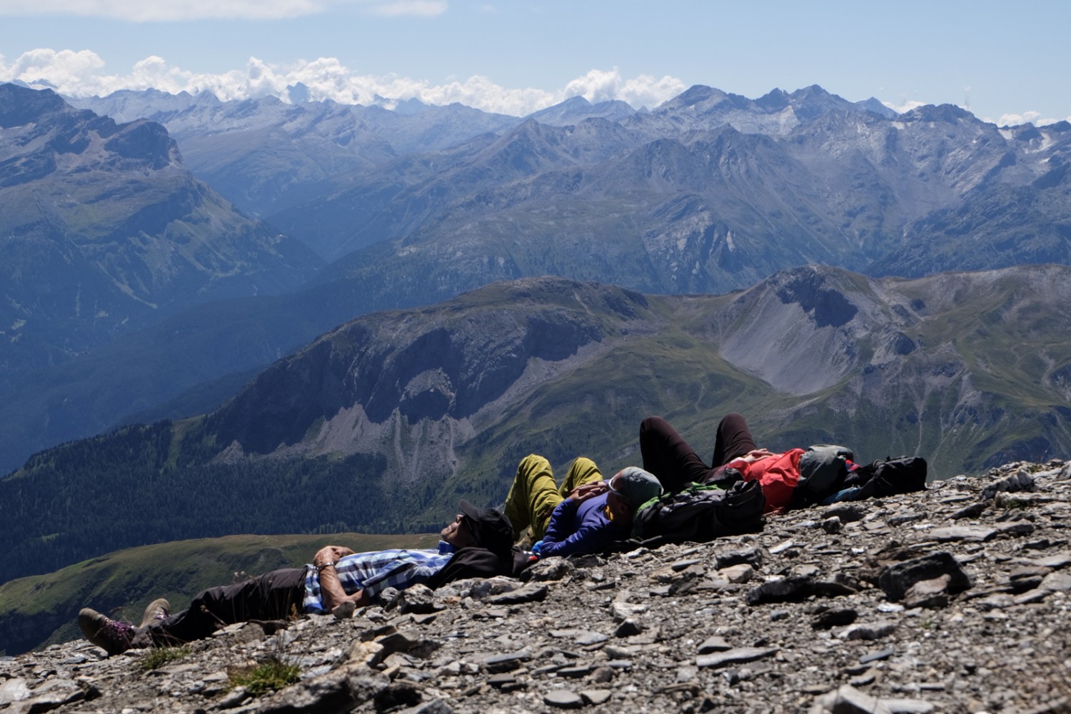 Que de sommets visibles depuis le Piz Beverin! Bild: Elsbeth Flüeler