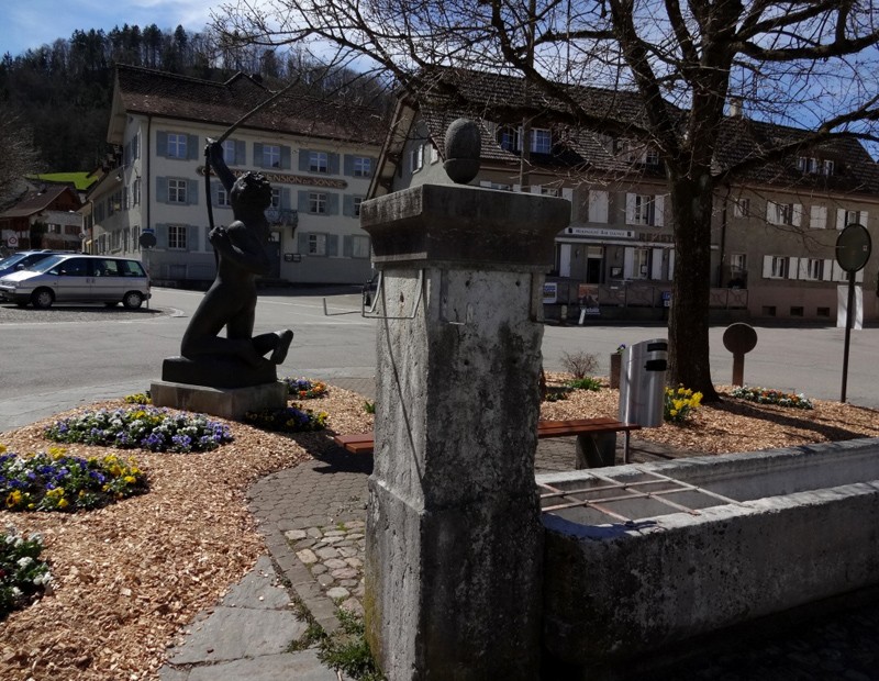 Das Ziel der Wanderung, Reigoldswil, liegt im Basler Jura.