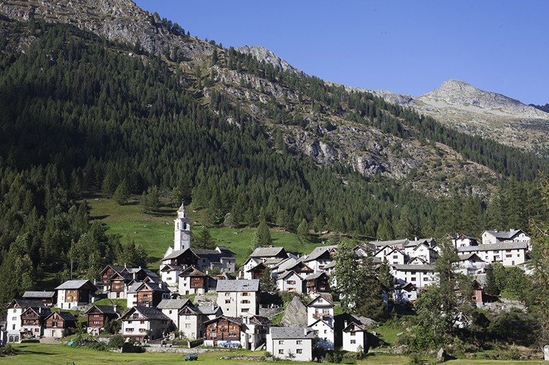 Vue sur Bosco/Gurin.Bilder: Anne-Sophie Scholl