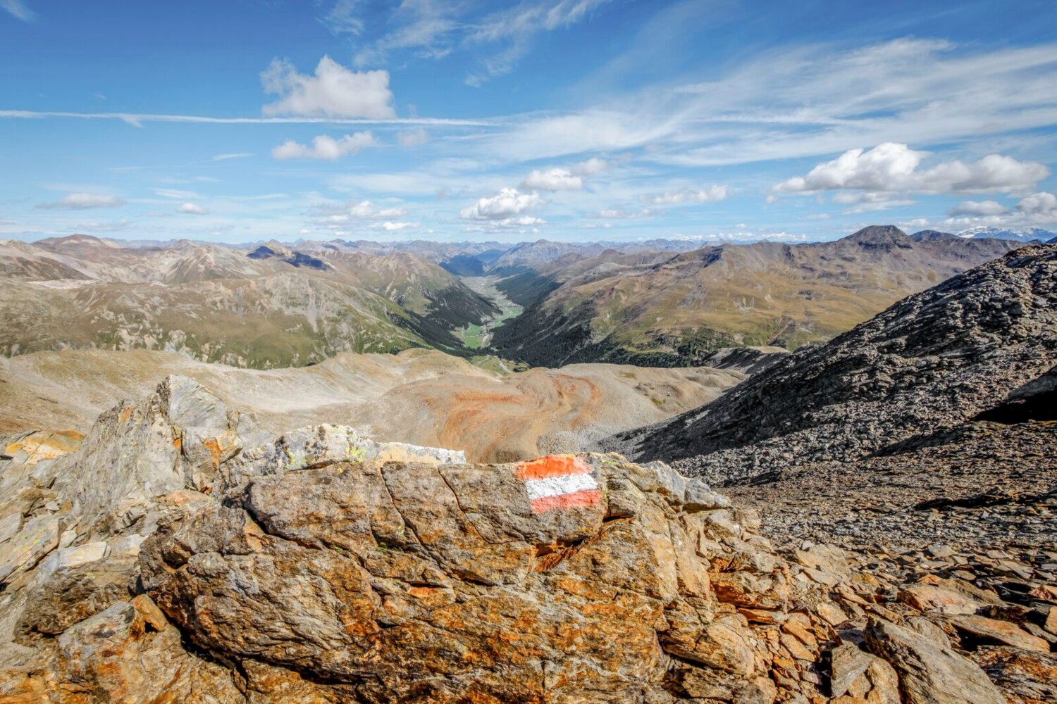 Das grüne Livignotal im Blick.