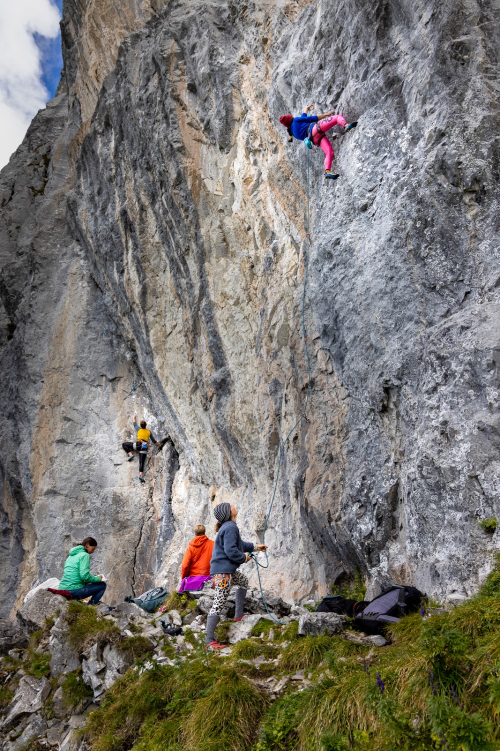 Die Gastlosen bieten unendlich viele Möglichkeiten zum Klettern. Sowohl Anfänger als auch erfahrene Kletterer kommen hier auf ihre Kosten, zum Beispiel am Gross Turm. Bild: Severin Nowacki
