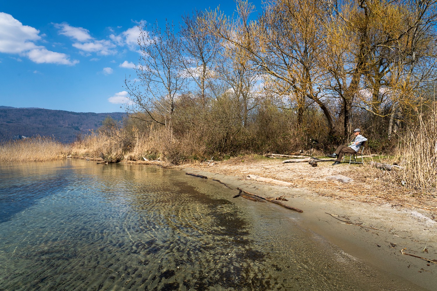 Wohlverdiente Pause am Bielersee.
Bilder: Severin Nowacki