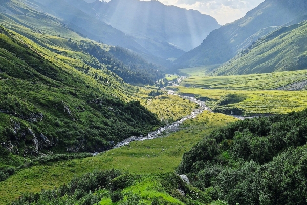 Über dem Taminatal zur Alp Findels