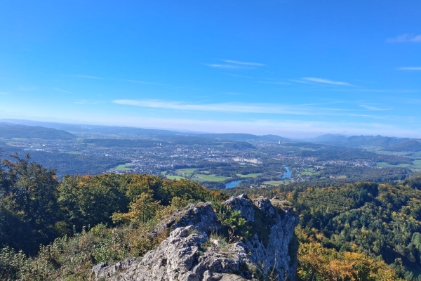 Von Oberflachs zum Schloss Wildegg