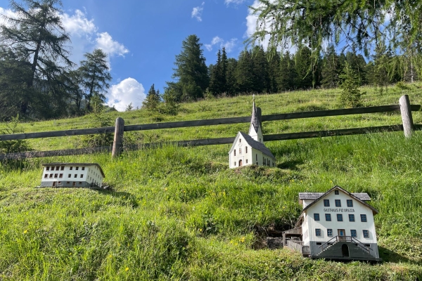 Unterwegs zum wilden Schnittlauch in Samnaun