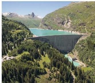Auf dem Panoramaweg zum Zervreila Stausee