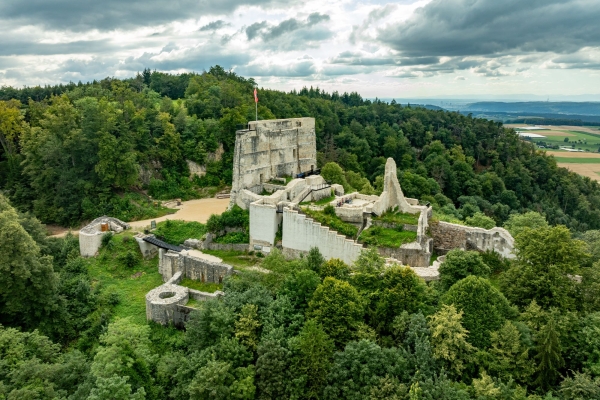 Ruine Farnsburg (**/T1)