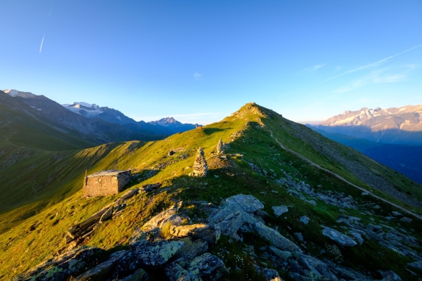 Randonnée panoramique vers le Mont Brûlé