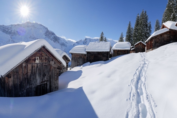 Viel Geologie und sonnige Aussichten ob Elm