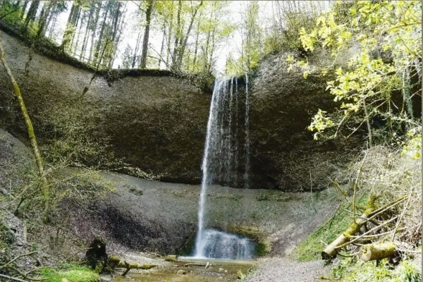 Zum Bruder der Giessbacherfälle
