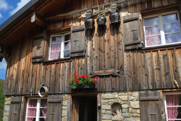 Bergwanderung ins Gitschital - Älplerleben und unbekannte Wege