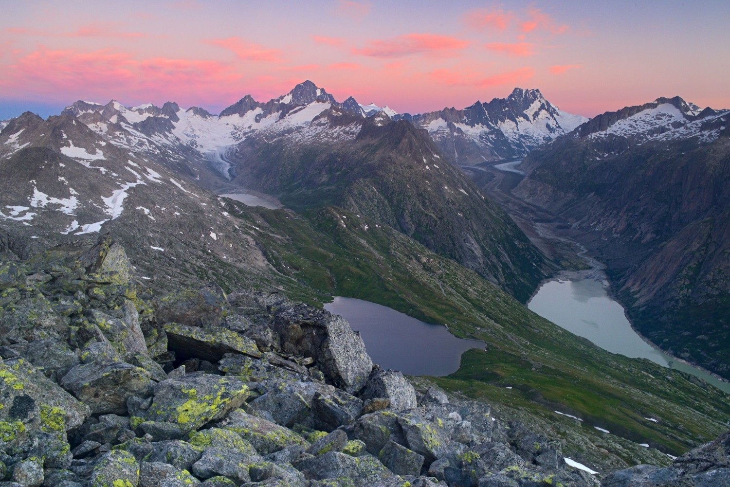 Les trois lacs visibles à la fin de la randonnée: lac de l’Oberaar, Triebteseewli et lac du Grimsel (de g. à d.)