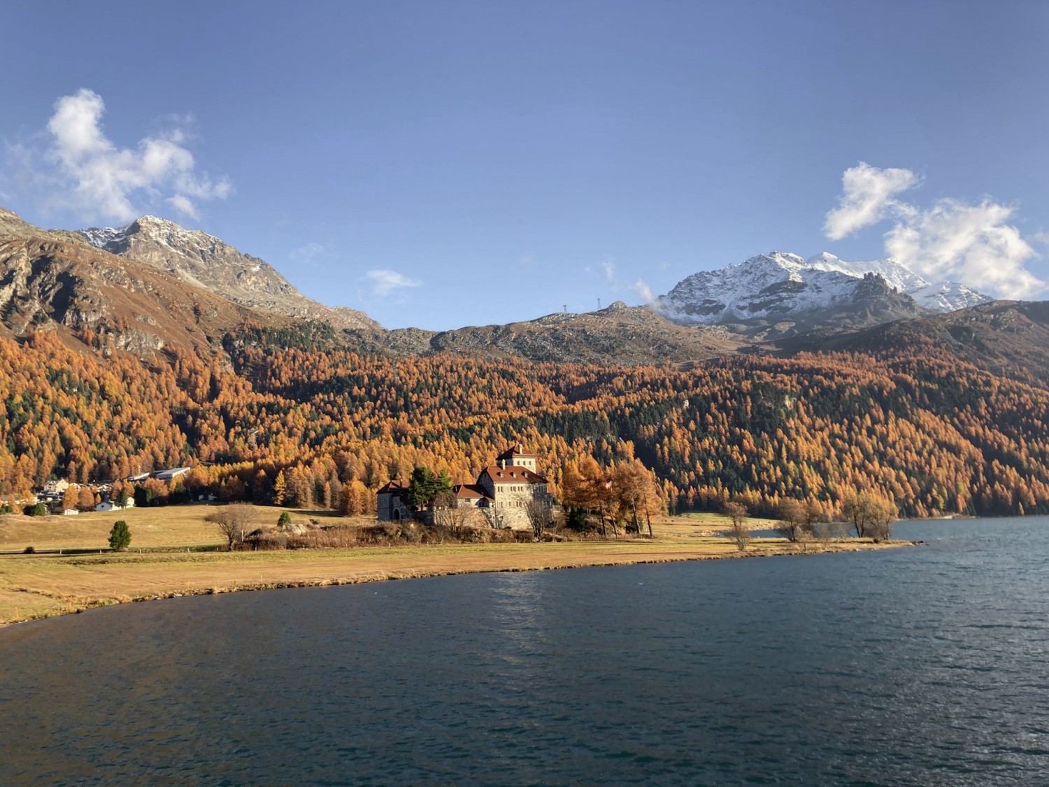 Chastè Crap da Sass am Silvaplanersee