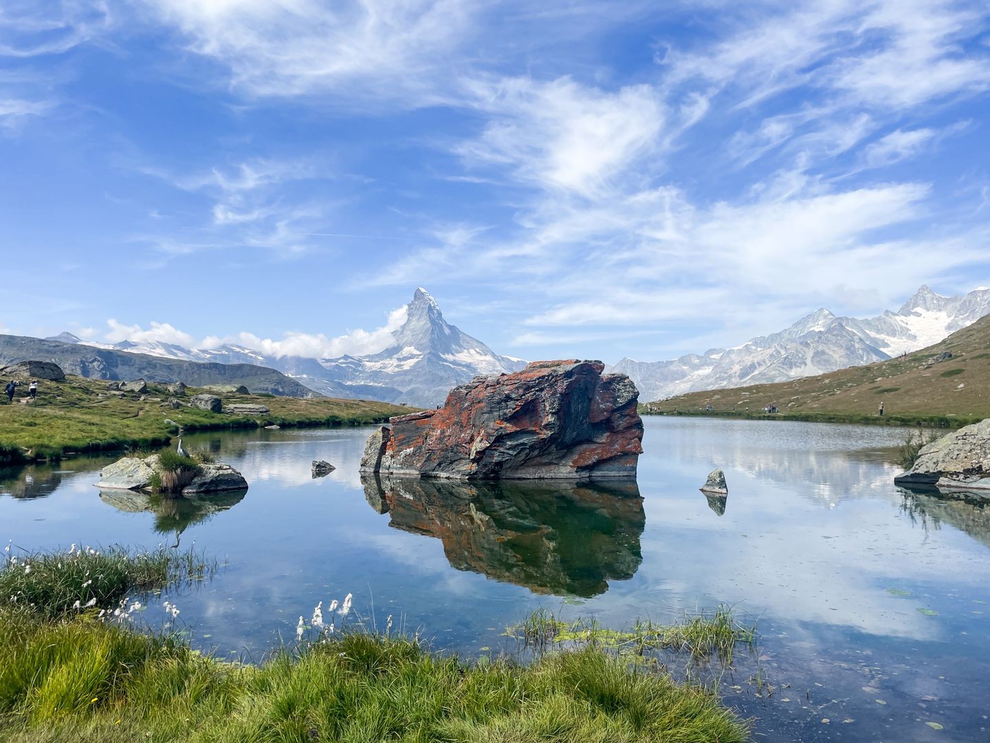 Kein Wunder, die Landschaft ist ein einziges Postkartenmotiv.