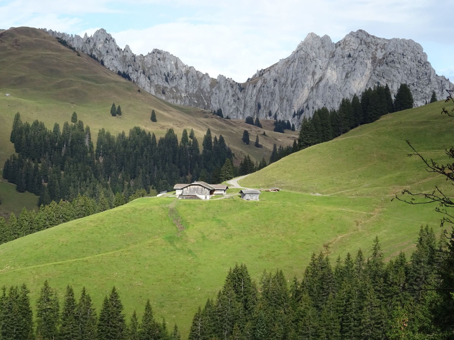 Blick zurück zu den eindrücklichen Kalkwänden